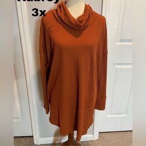LuLaRoe Aubrey long sleeve